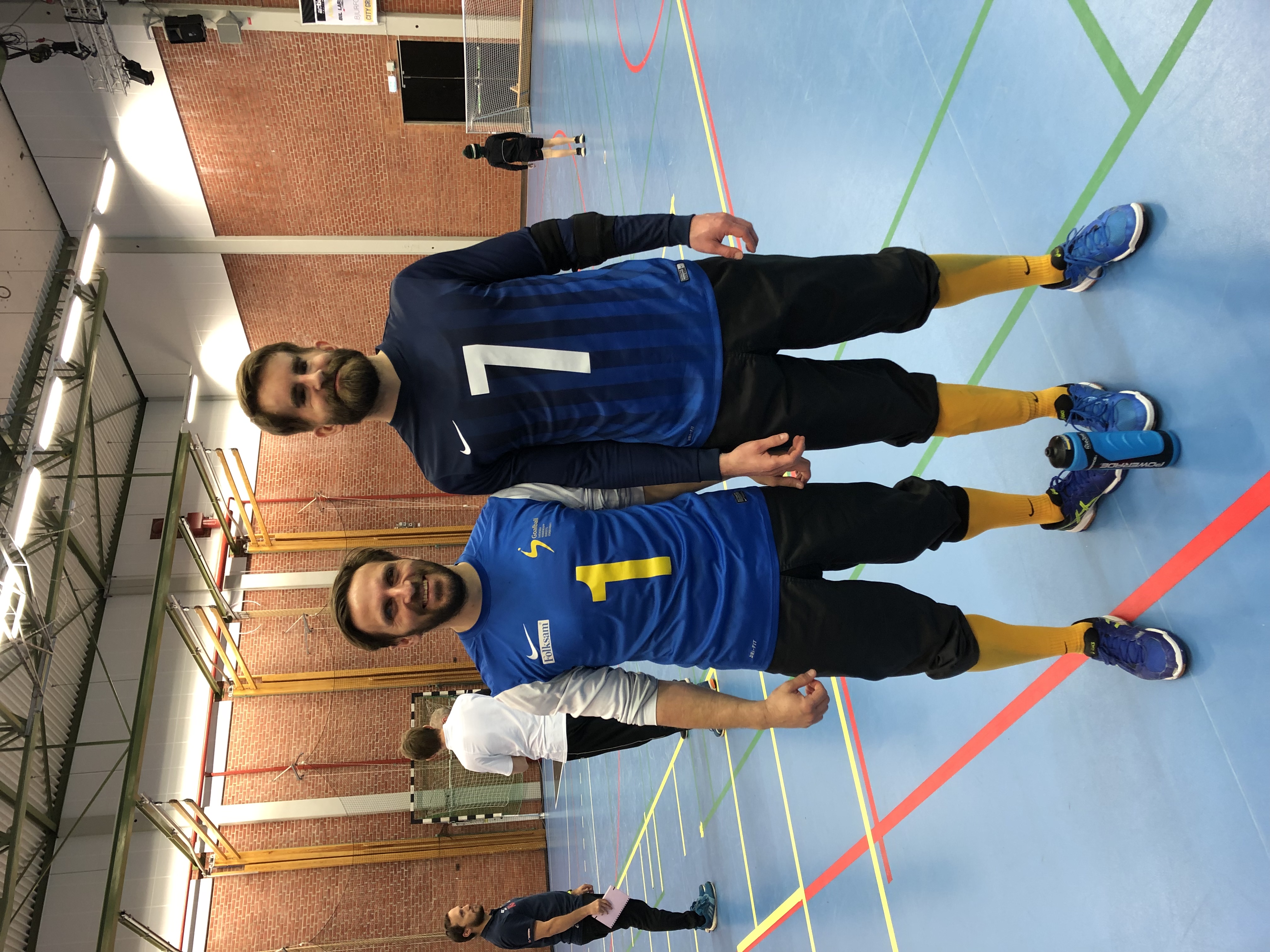 Fatmir och hans landslagskamrat Mikael Åkerberg på träningsläger. Prova på goalball. Företagsevent. Konferens. Teambuildning.